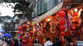 Đường phố Thủ đô tươi sắc hồng, rộn ràng không khí Tết cổ truyền