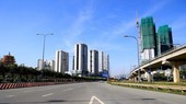 Một đoạn tuyến Xa lộ Hà Nội, thành phố Thủ Đức. (Ảnh: Hồng Đạt/TTXVN)