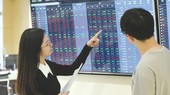 Kỳ nghỉ lễ dài ngày dường như chưa "cởi bỏ" hết tâm lý thận trọng của giới đầu tư. (Ảnh minh họa - Ảnh: Báo Đầu tư)