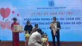 Trao gửi yêu thương đến người có hoàn cảnh khó khăn