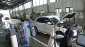 Bộ GTVT đề xuất giảm số lượng đăng kiểm viên tại 1 dây chuyền. Ảnh: VIẾT CHUNG