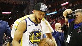 Sự phấn khích của Stephen Curry