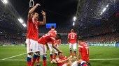Sbornaya ăn mừng bàn thắng trong trận đấu với Croatia