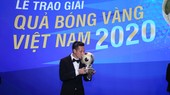 Văn Quyết thắng QBV Việt Nam 2020 (Ảnh Dũng Phương)