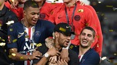Neymar trên bục nhận giải