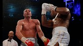 Wladimir trúng đòn Joshua