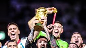 Messi và các đồng đội nâng cao Cúp Vàng