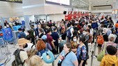 Sân bay và nhà ga đông khách trong ngày Giỗ tổ Hùng Vương