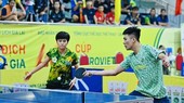 Cặp liên quân Nguyễn Khoa Diệu Khánh, Tạ Hồng Khánh đã có tấm HCV nội dung đôi nam-nữ giải vô địch quốc gia 2022. Ảnh: DUY LINH