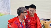 Thầy Park luôn theo sát các xạ thủ của đội tuyển quốc gia tại SEA Games 31 vừa qua. Ảnh: MINH CHIẾN