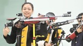 Xạ thủ Phí Thanh Thảo có thi đấu giải súng hơi vô địch quốc gia tại Hải Phòng. Ảnh: NHẬT ANH