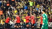 Rennes mất cơ hội soán ngôi Fenerbahhce