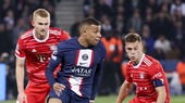 De Ligt và Kimmich truy cản Mbappe