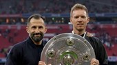 Giám đốc Salihamidzic và HLV Nagelsmann, cùng danh hiệu Bundesliga mùa trước