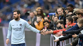 Messi chọc tức cổ động viên PSG trước khi rời đi?
