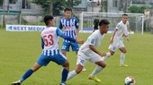 An Giang (áo trắng) chọn sân Kiên Giang làm sân nhà ở mùa bóng 2021. Ảnh: PVF