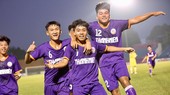 Niềm vui của các cầu thủ B.BD sau chiến thắng trước SLNA