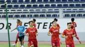 Các cầu thủ ra sân tập buổi đầu tiên tại BR-VT vào chiều 2-12
