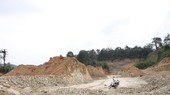 Nghi múc đất rừng thi công Đại lộ Đông Tây TP Buôn Ma Thuột