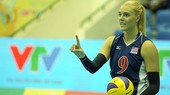 Nữ chủ công xinh đẹp Holly Toliver của CLB BIP (Mỹ)