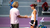 Bencic bước ra khỏi “vùng an toàn” với Tursunov