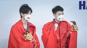Nguyễn Tùng Dương, Phương Thế Anh giành HCB đầu tiên cho đoàn thể thao Việt Nam. Ảnh: DŨNG PHƯƠNG