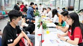Bất thường trong tuyển sinh