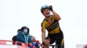 Niềm vui chiến thắng của Roglic tại đích đến