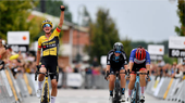 Marianne Vos vui mừng về nhất nhưng bị tước chiến thắng