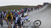 Julian Alaphilippe gặp nạn kinh hoàng tại Strade Bianche