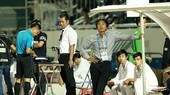 HLV Miura như chịu trận trong hiệp hai. Ảnh: Đức Duy