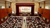 Hội nghị giải pháp tín dụng thúc đẩy sản xuất, kinh doanh vùng Đông Nam Bộ diễn ra tại TPHCM chiều 11-5.