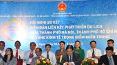 At the conference, Hanoi and HCMC, and localities of the central economic key region signed an agreement on tourism development cooperation.
