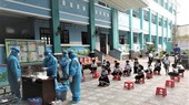 Học sinh Trường Tiểu học Thạnh An xét nghiệm Covid-19 vào cuối tháng 10 trước khi thực hiện thí điểm trở lại trường học trực tiếp