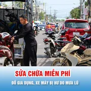 Podcast bản tin 17 giờ 26-11: Sửa đồ điện tử, xe máy miễn phí giúp người dân sau mưa lũ