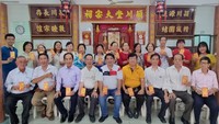 董事会与校委、老师新春聚会及合照。