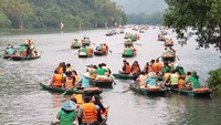 2023癸卯年春节假期,宁平省长安洞穴生态旅游区迎来大量游客。(图:廷明)