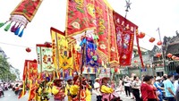 师竹轩大锣鼓队的游行队伍。