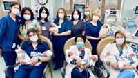 医院工作人员合影。(图:互联网)