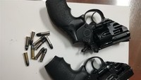 被查获的军用武器。(图:越通社)