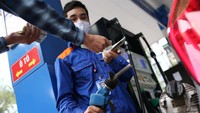 Xăng dầu bất ngờ tăng giá sớm từ 19 giờ ngày 30-1
