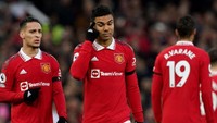 Chiếc thẻ đỏ của Casemiro đang gây ra thách thức lớn cho đoàn quân áo đỏ.