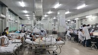 Bệnh nhân đang điều trị tại khoa cấp cứu Bệnh viện Chợ Rẫy, TPHCM
