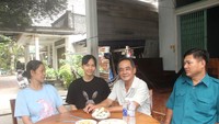 Những bóng hồng tòng quân