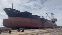 Tàu Oriental Glory đang được sửa chữa tại Công ty Cổ phần đóng tàu Nosco ShipYard (xã Tiền Phong, thị xã Quảng Yên, tỉnh Quảng Ninh). Ảnh: VOV