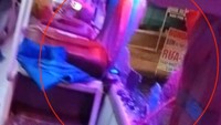 Tái diễn nạn ném đá xe khách trên đường Hồ Chí Minh