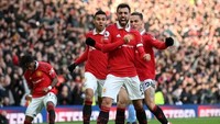 Các cầu thủ Man United mừng chiến thắng