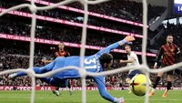 Harry Kane ghi bàn thắng quyết định ở phút 15