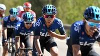 Egan Bernal vừa bị gãy xương đòn