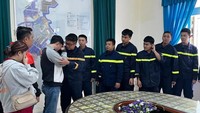 Giây phút cảm ơn đầy xúc động của anh Bùi Lê Xuân Huy và các ân nhân